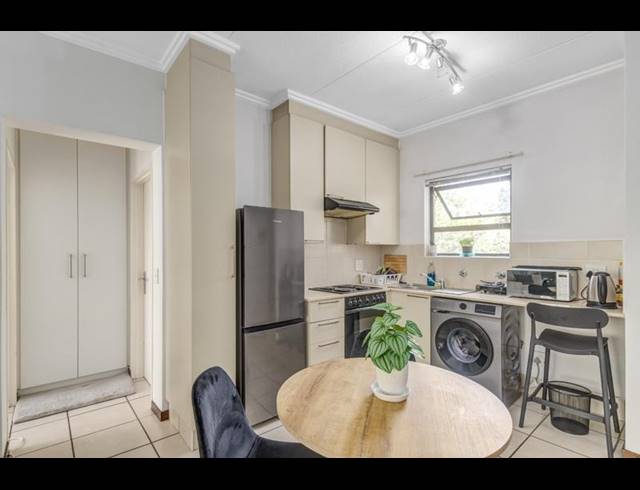 1 BEDROOM APARTMENT FOR SALE IN PAULSHOF